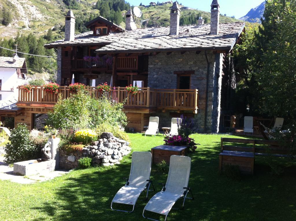 Les Trompeurs Chez Odette Bed and Breakfast Cogne Exterior foto