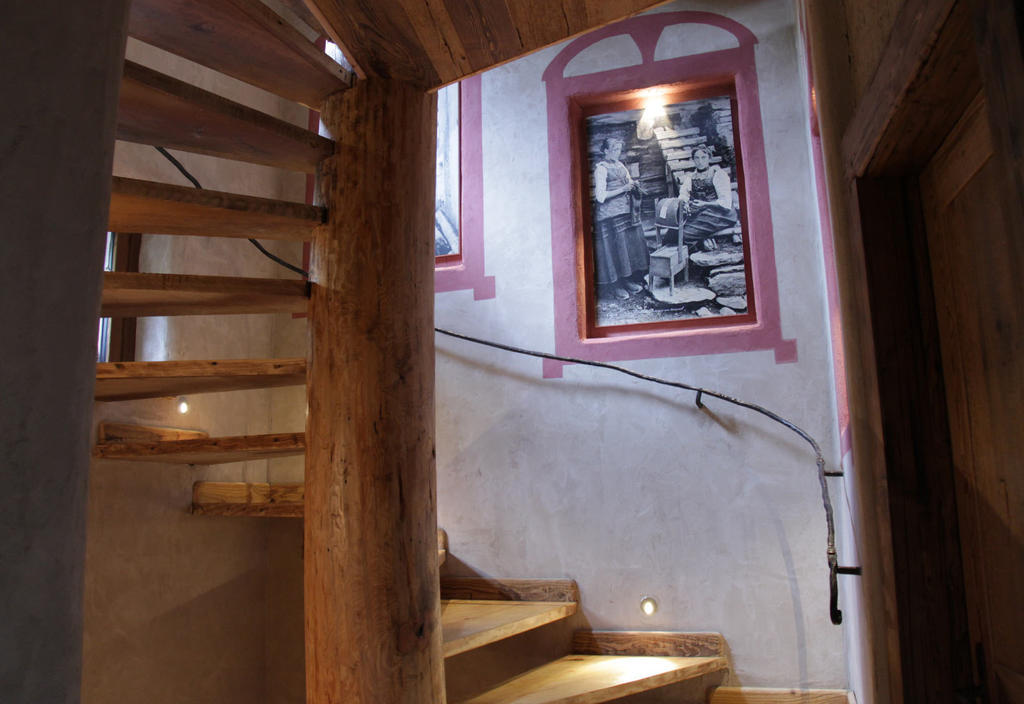 Les Trompeurs Chez Odette Bed and Breakfast Cogne Exterior foto