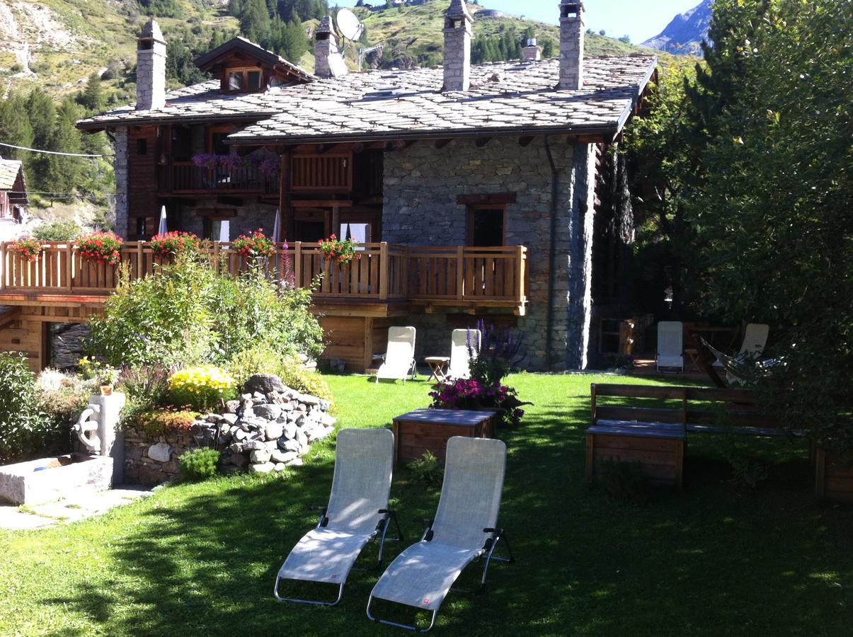 Les Trompeurs Chez Odette Bed and Breakfast Cogne Exterior foto