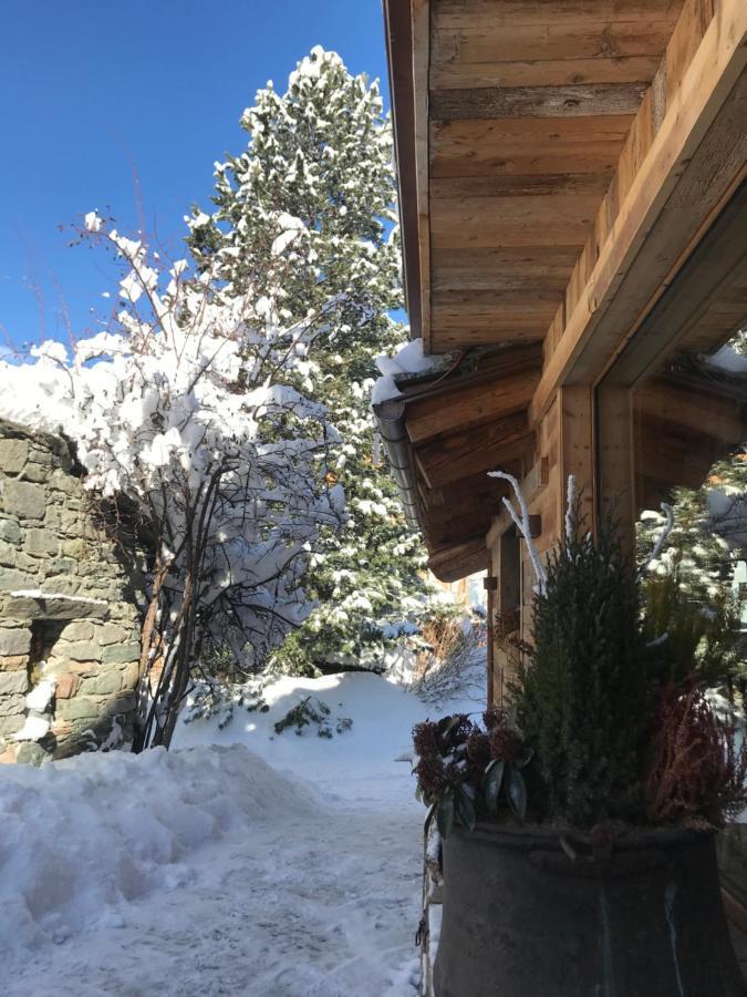 Les Trompeurs Chez Odette Bed and Breakfast Cogne Exterior foto